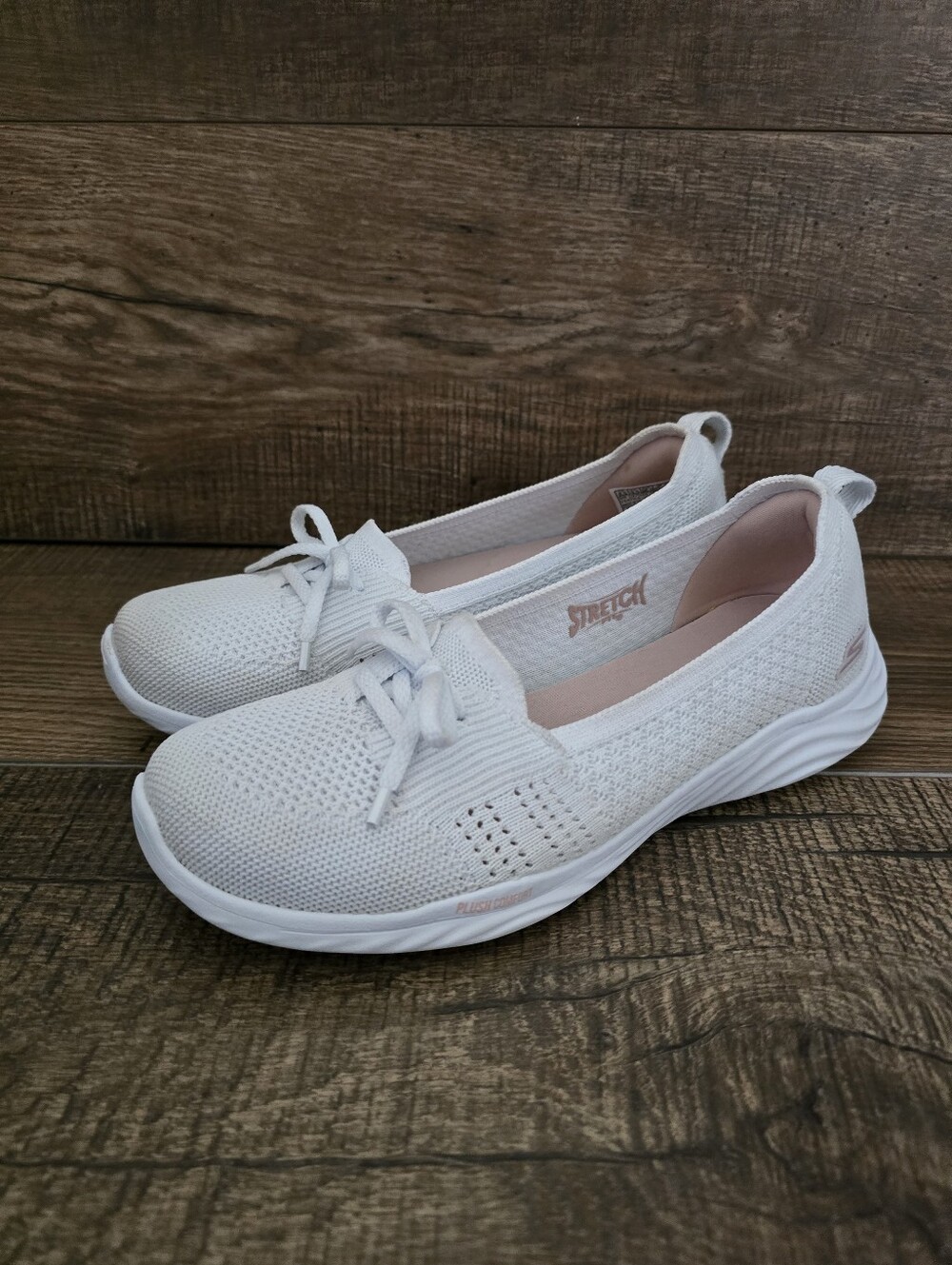 White Skechers On-the-Go Ideal - Harper flats Women 6.5